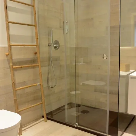 Lf Begonia, By Flat In Apartment Porto