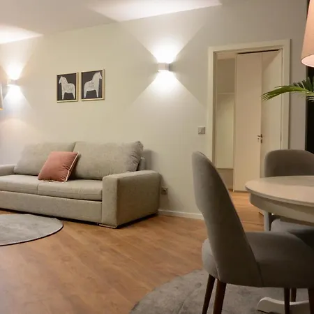 Apartment Lf Begonia, By Flat In